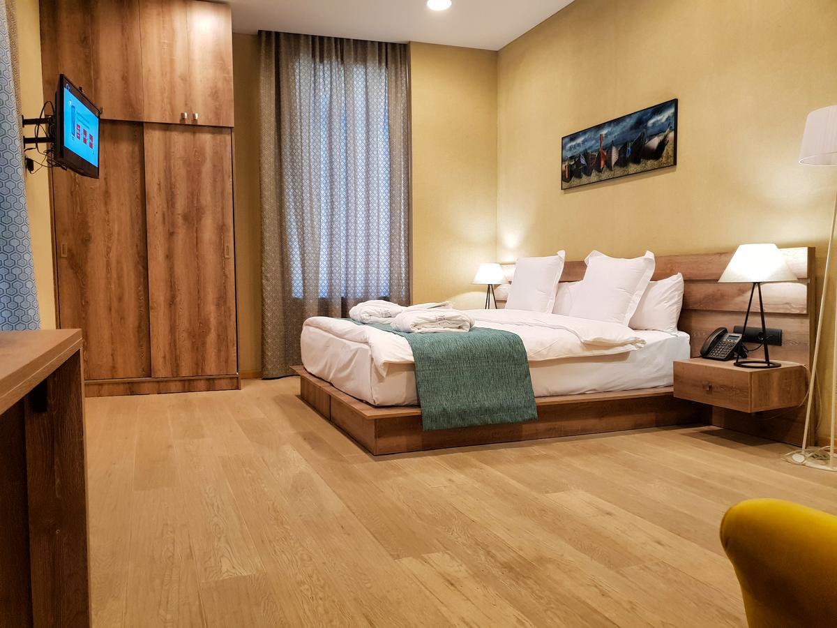 Maison Boutique Hotel ティビリシ エクステリア 写真
