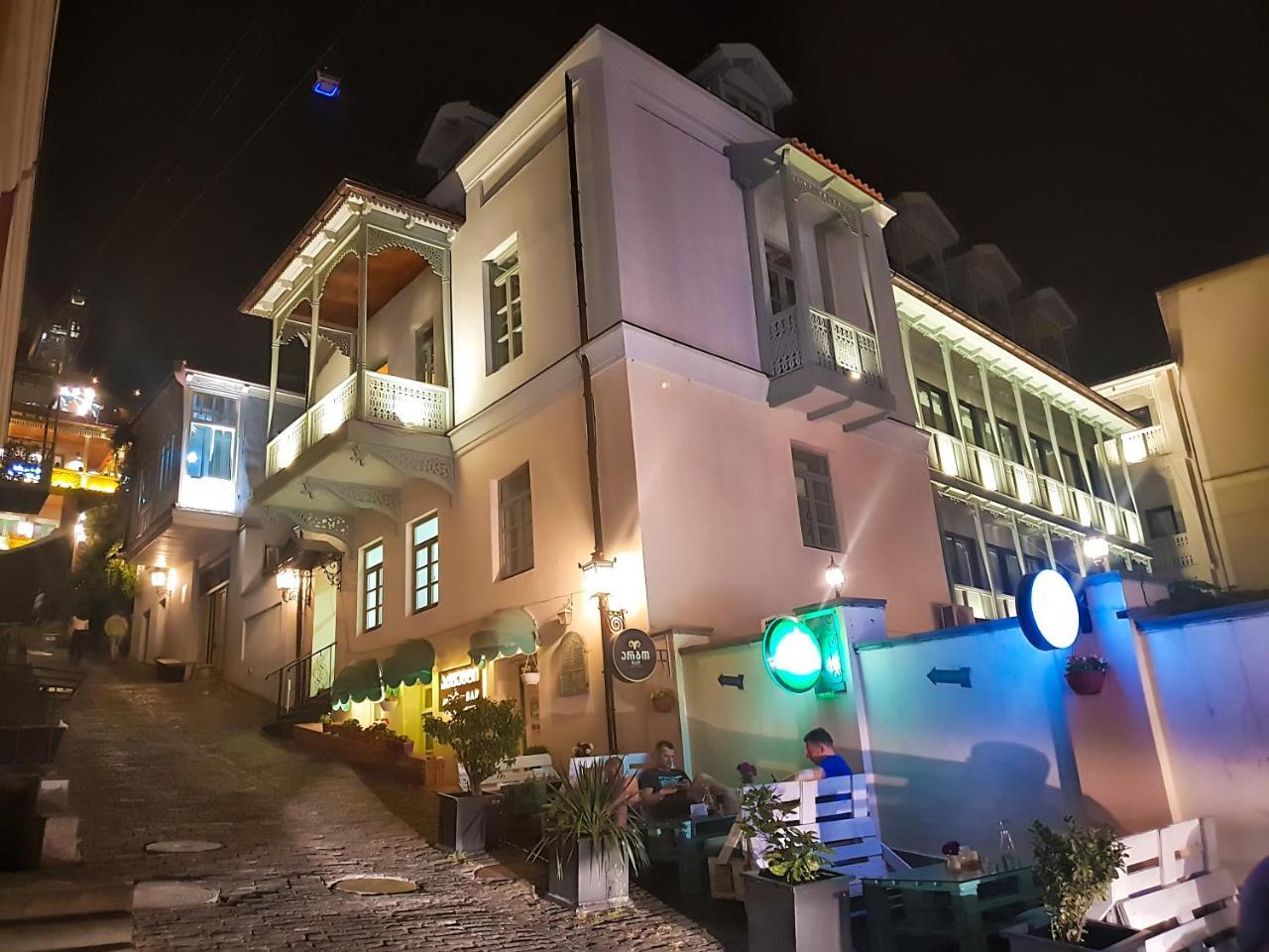 Maison Boutique Hotel ティビリシ エクステリア 写真