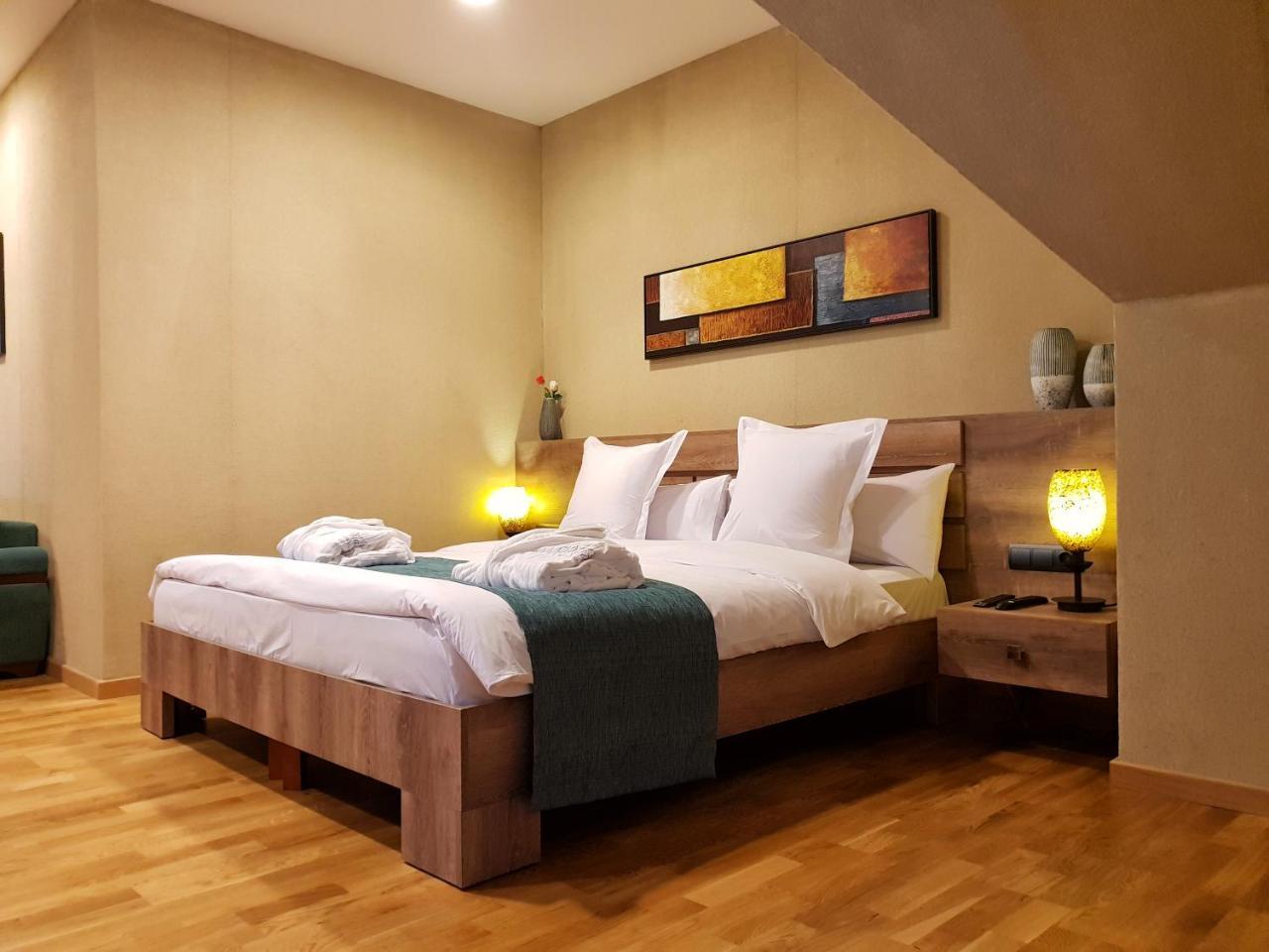 Maison Boutique Hotel ティビリシ エクステリア 写真